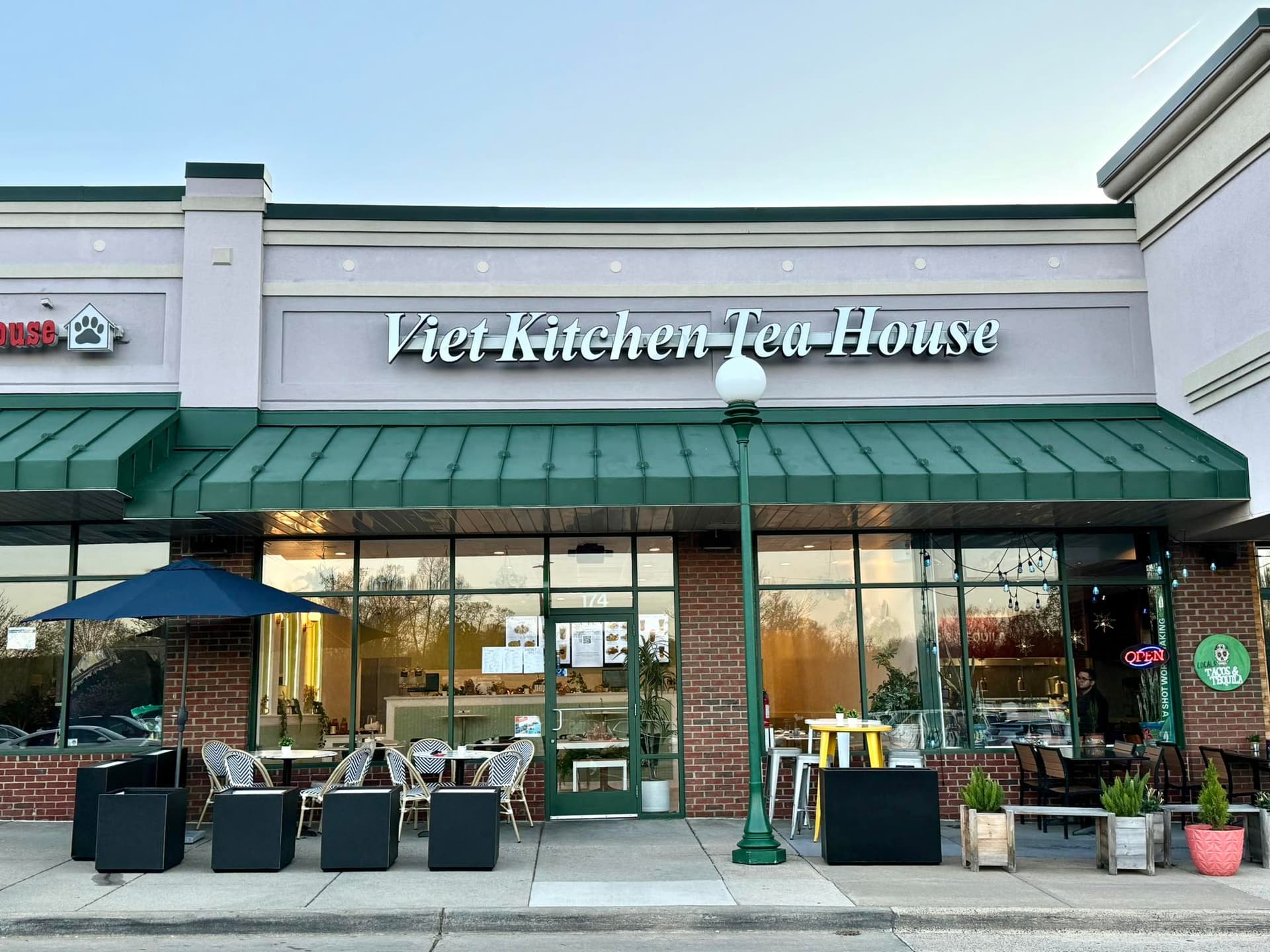 The welcoming storefront of Viet Kitchen